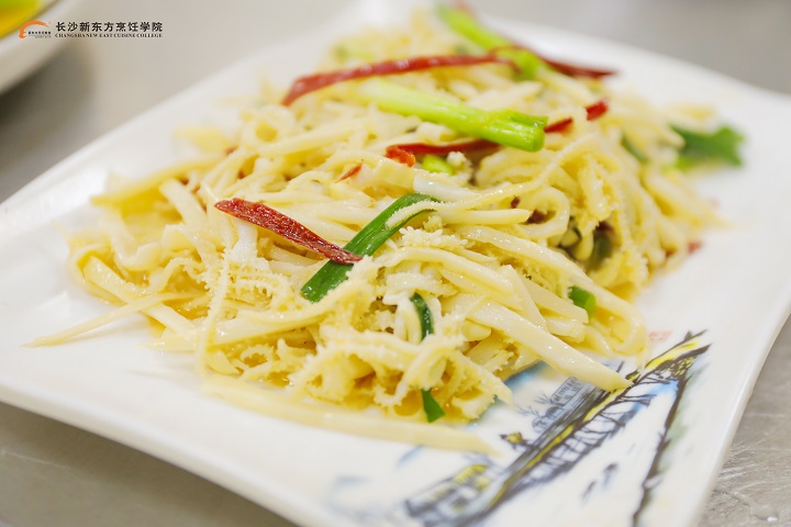 長(zhǎng)沙正宗湘菜短期速成應(yīng)該去哪兒學(xué)