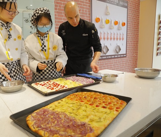 2026年女生學(xué)西點(diǎn)怎么樣